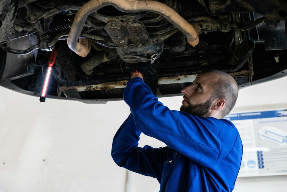 What Makes a Local Auto Service Shop More Trustworthy Than Big Chains?